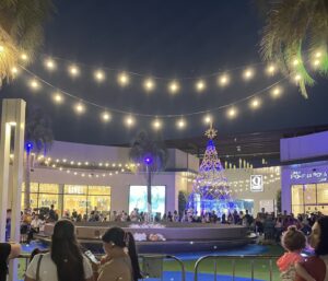 Espetáculo gratuito de Natal e campanha compre e ganhe celebram 8 anos do Porto Belo Outlet Premium